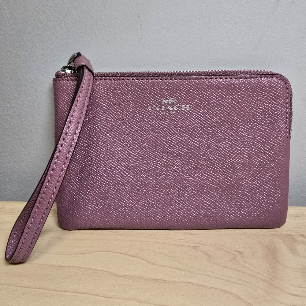 COACH F58032 Mauve Purple Crossgrain Corner Zip Wristlet